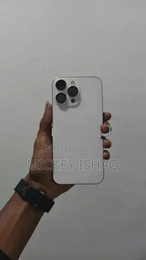 Apple iPhone 16 Pro Max White Titanium (Used)