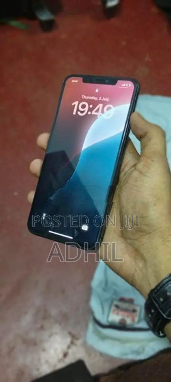 Apple iPhone XS Max (Used)