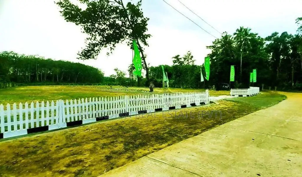 Valuable Land Plots For Sale In Nawagamuwa