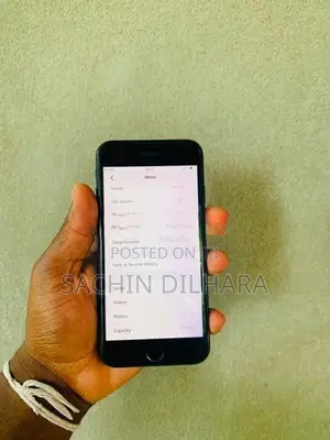 Apple iPhone SE 2 (Used)