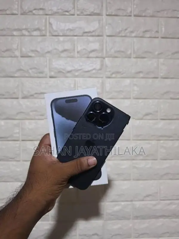 Apple iPhone 15 Pro (Used)