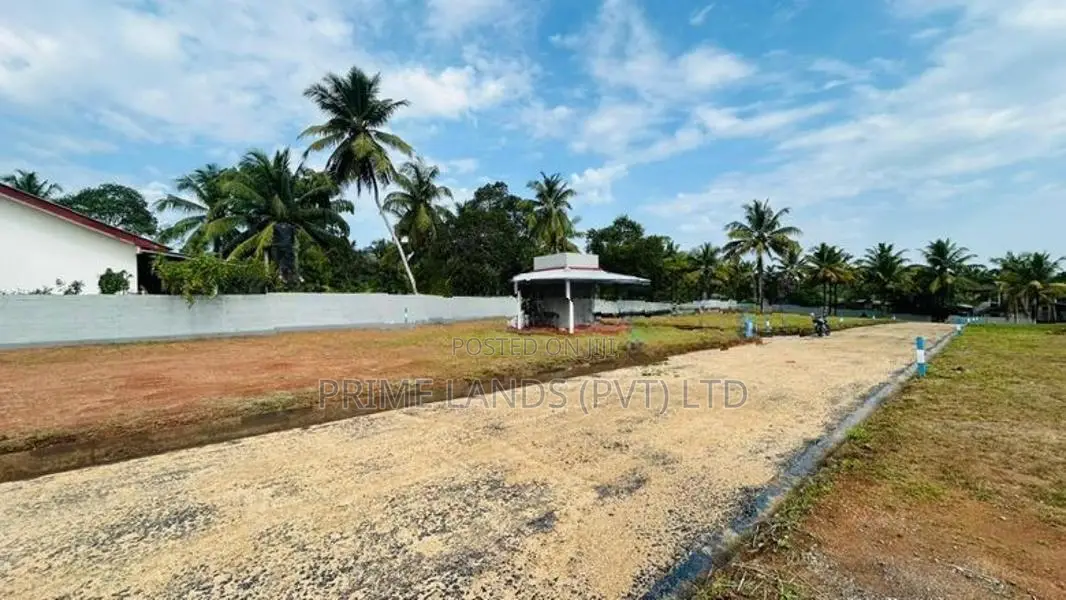 නේවාසික බිම් කොටස් විකිණීම හෝමාගම
