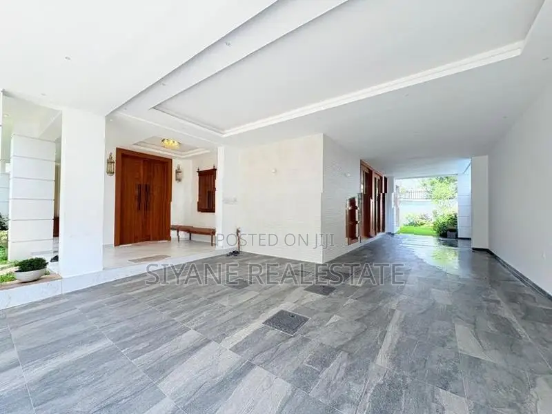 Luxury New House For Sale in Battaramulla