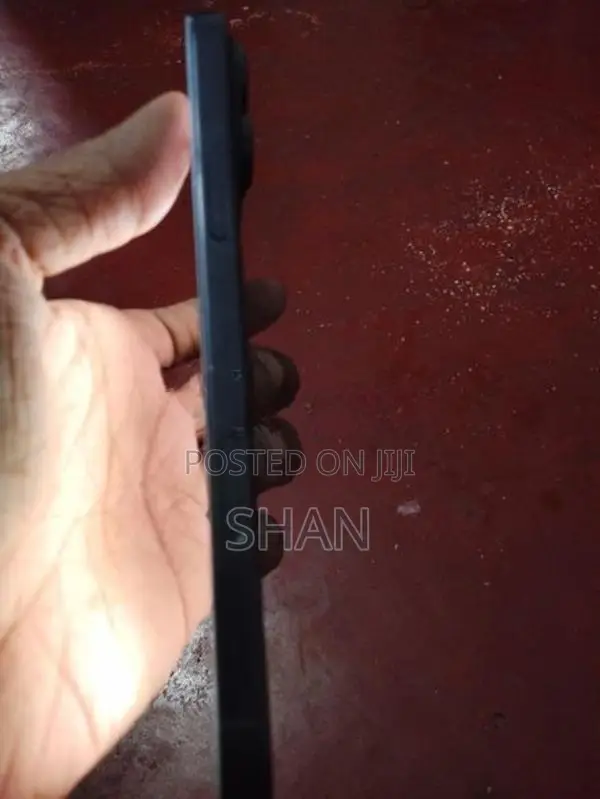 Apple iPhone 16 Pro Max (Used)