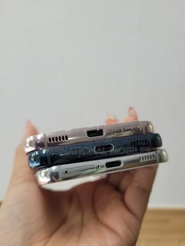 Samsung Galaxy S22 256GB 5G (Used)