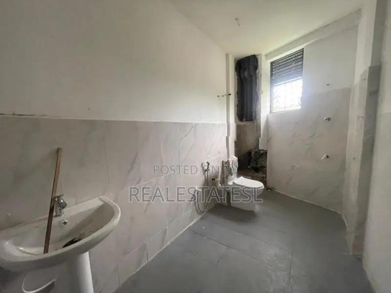 10000 SQFT Large 4-Unit | 12 Bed Multi-Property for Rent – Dehiwela