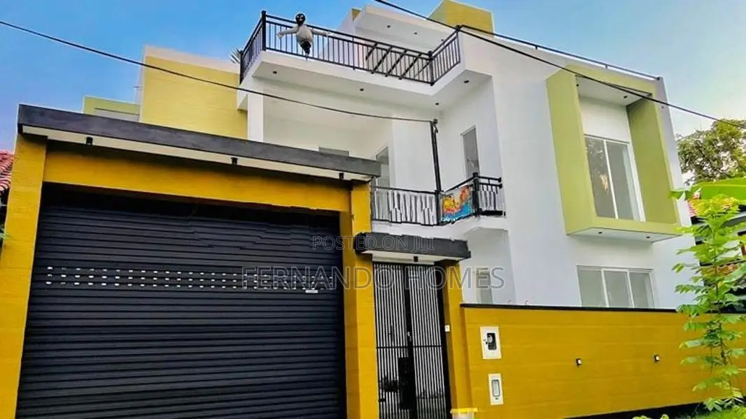 Nice Upstairs House For Sale In Negombo