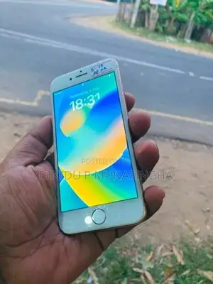Apple iPhone 8 (Used)