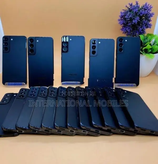 Samsung Galaxy S22 256GB 5G (Used)