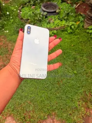 Apple iPhone XS (Used)