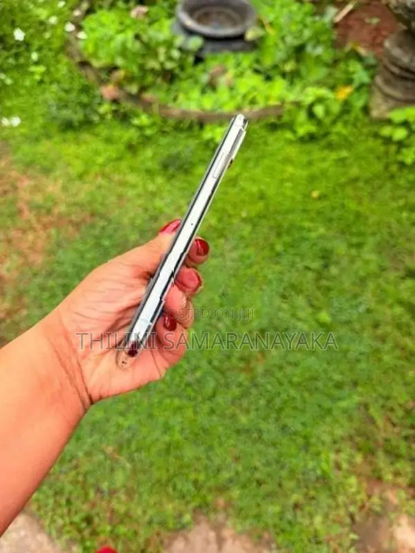 Apple iPhone XS (Used)