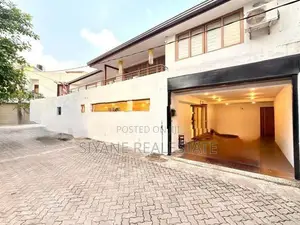 Luxury House for Sale in Nugegoda