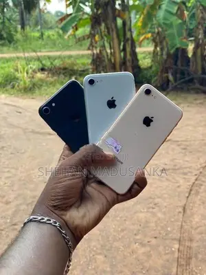 Apple iPhone 8 (Used)