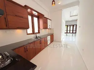 Luxury New House for Sale in Hokandara