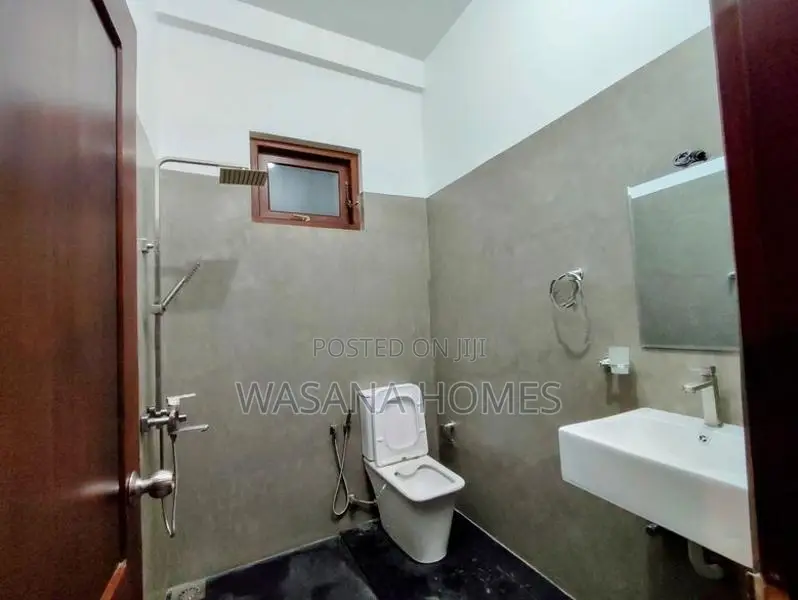 Architecture design House for sale Kesbewa