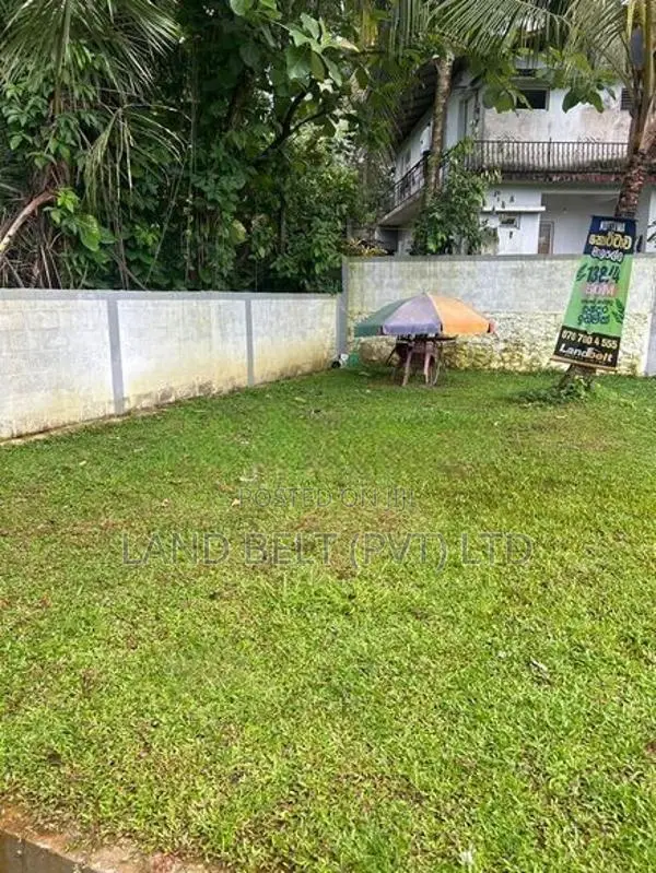 Malapalla ඉඩම්