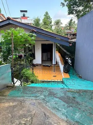 Rajagiriya Single-Storey House Near Main Road