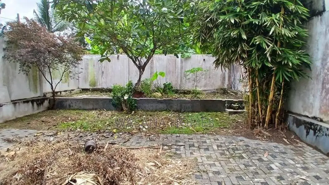 Super House for sale Boralasgamuwa