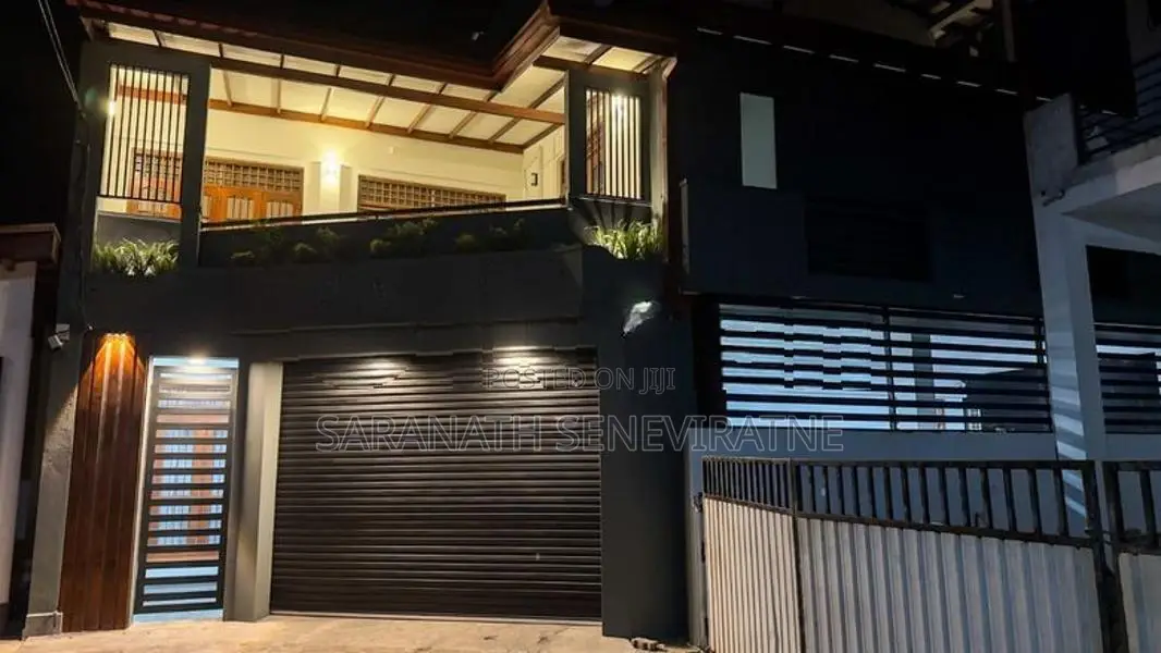 Luxury 3 Storied House For Sale From Panadura