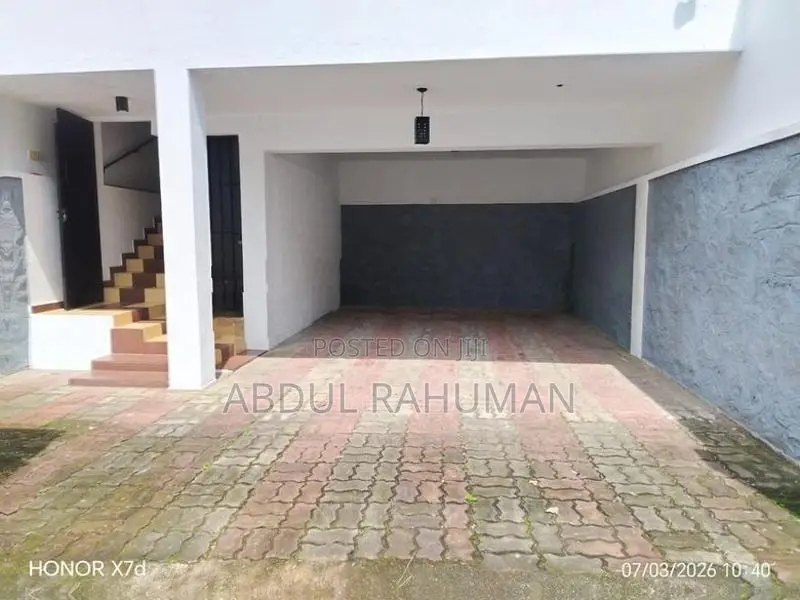 තට්ටු දෙකේ ගෙදර Kottawa Highway 6 Rooms