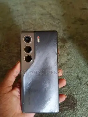 Tecno Camon 40 (Used)