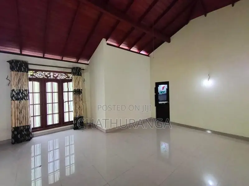 Large 2 Story House for Rent Kadawatha කිරිල්ලවල