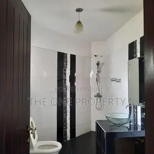 3 Bedroom Upstairs house for Rent - Colombo 8