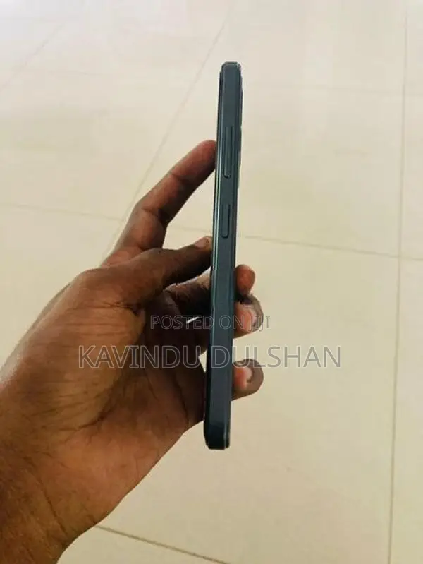 Nokia aura2 (Used)