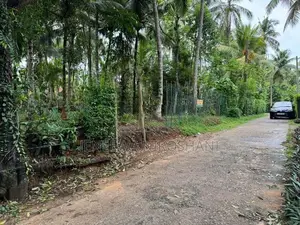 Land for sale Kadawatha - Ganemulla