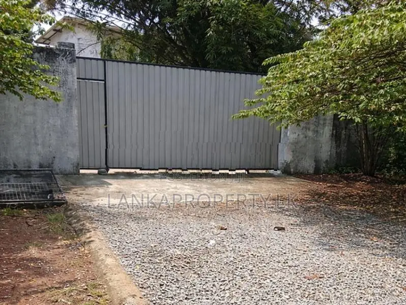 Land for Sale in Borella – Prime Residential Location (Off Cotta Road)