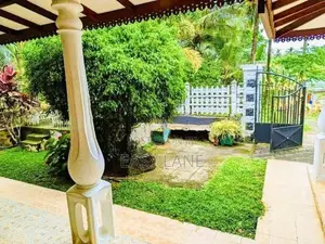Aththanagalla වර්ග අඩි 3200ක අංගසම්පූර්ණ නිවසක් / KM 7926