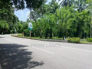 Land in Yakkala
