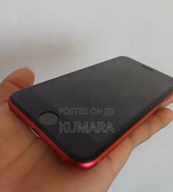 Apple iPhone SE 2 (Used)