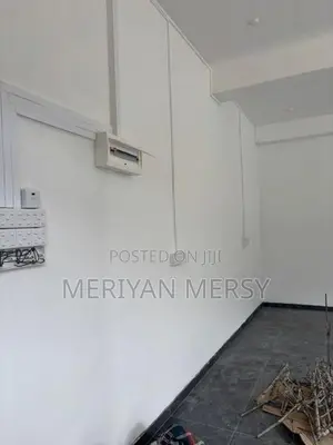 Heenkenda - Shops for Rent