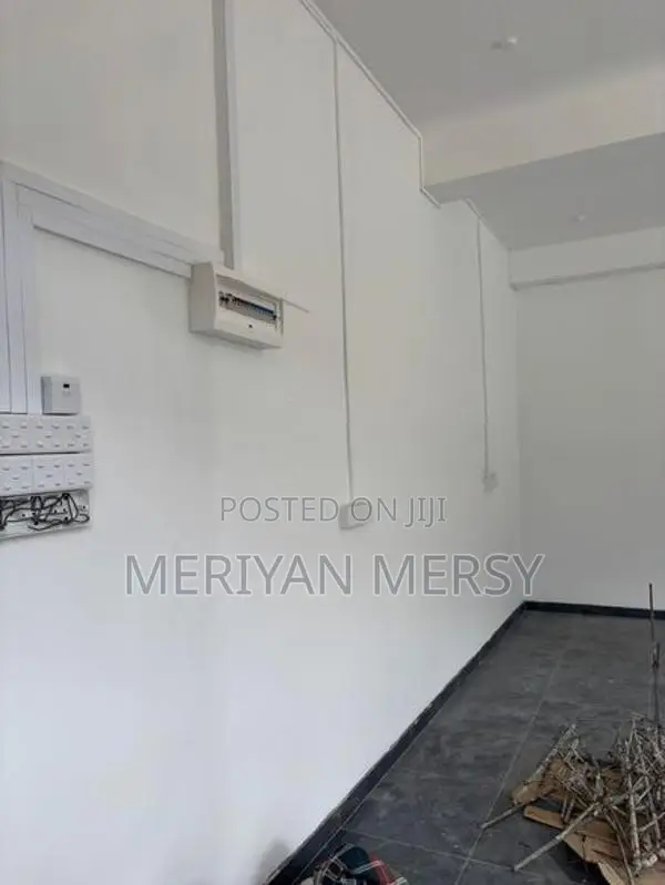 Heenkenda - Shops for Rent