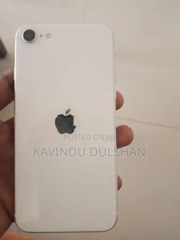 Apple iPhone SE 2 (Used)