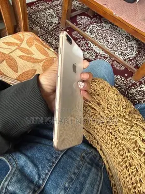 Apple iPhone 8 Plus J (Used)