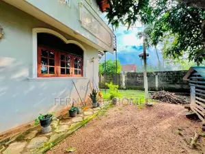 18P Land With 5 BR Upstairs House For Sale In Negombo