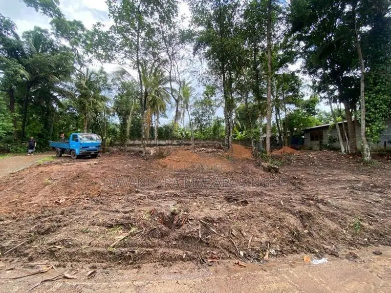 Land for sale in Weliweriya