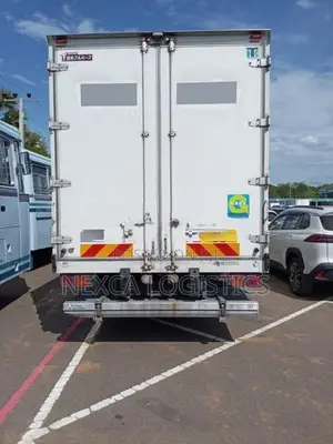 Isuzu Forward Freezer Truck 2020