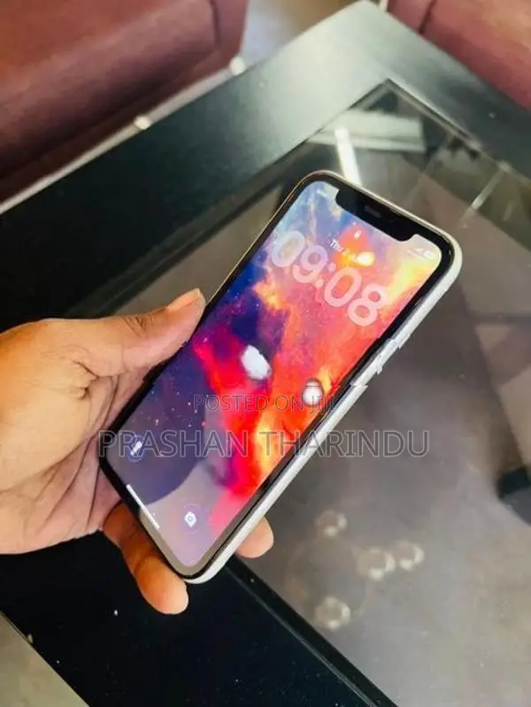 Apple iPhone 11 (Used)