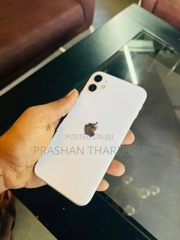 Apple iPhone 11 (Used)