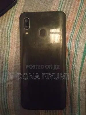 Samsung Galaxy A20 (Used)