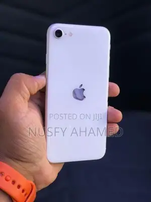 Apple iPhone SE 3 128GB (Used)