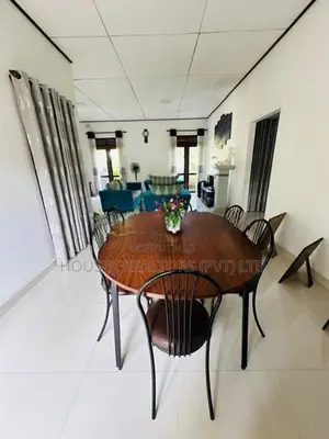 Charming Single-Storey House for Sale