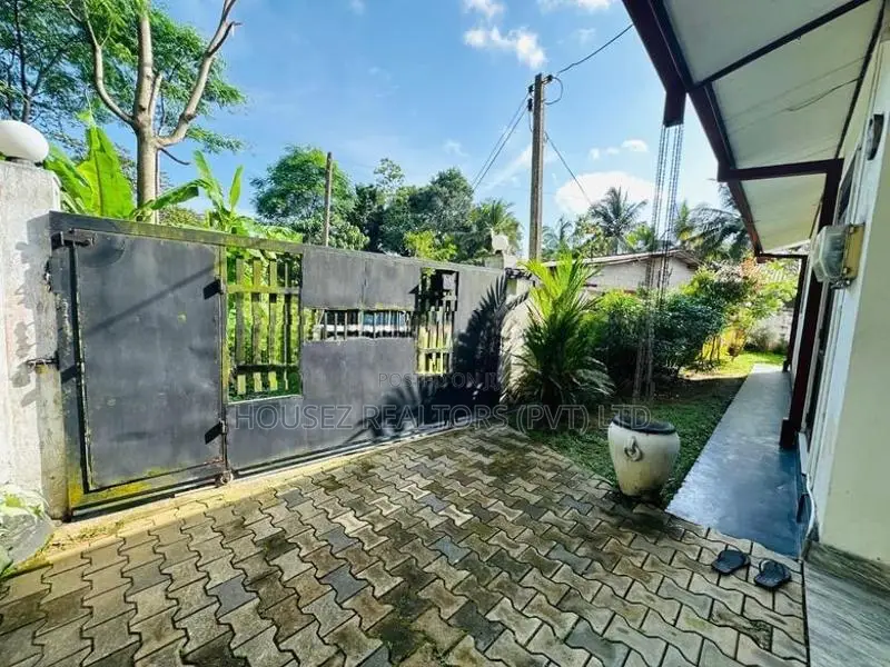 Charming Single-Storey House for Sale