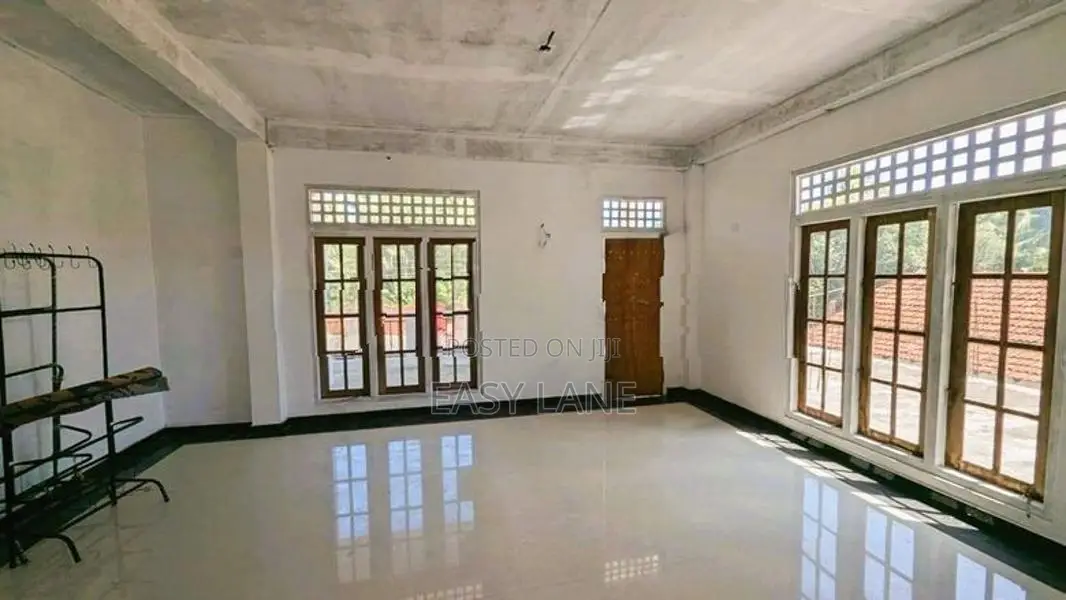 Naiwala House with Land for Sale