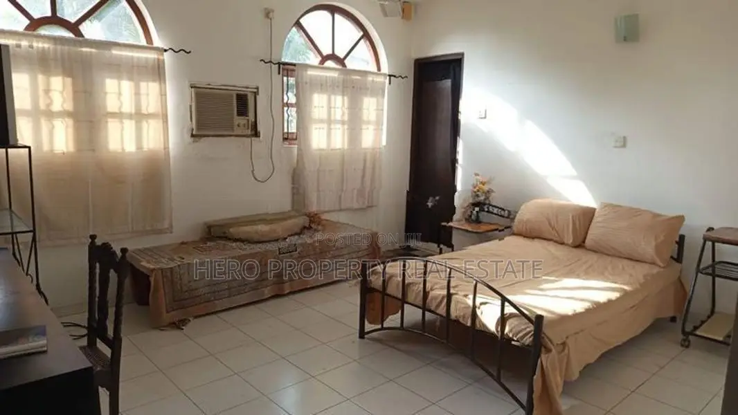 House for Sale in Baththaramulla