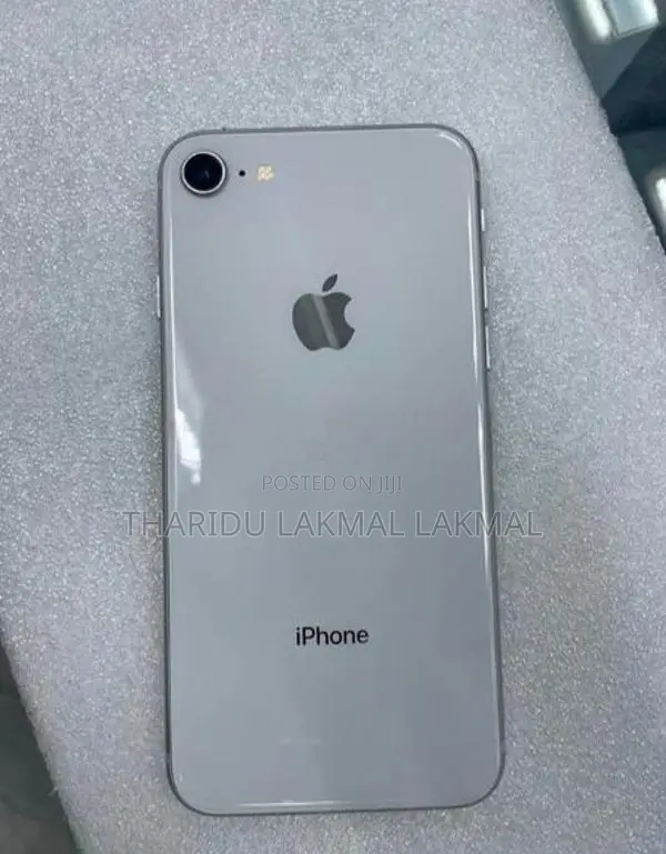 Apple iPhone 8 (Used)