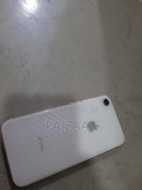 Apple iPhone 8 (Used)